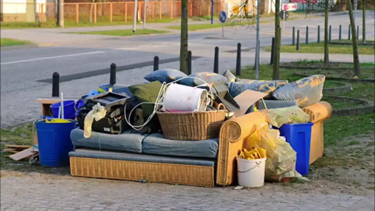 Junk Pickup Furniture Near Me