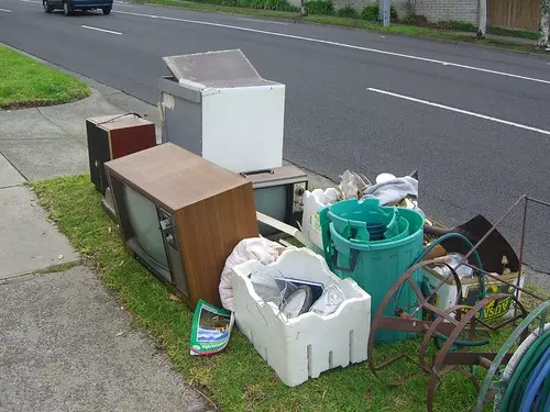 Old appliances removal services in Dubai